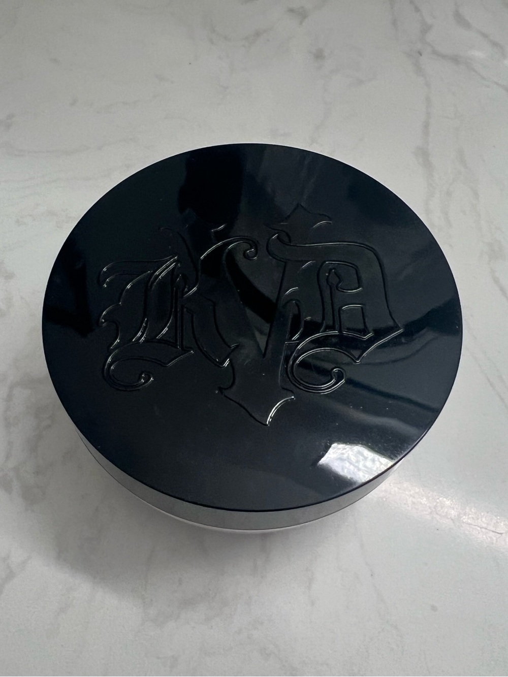 KVD beauty translucent setting powder